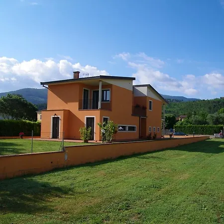 Alojamento de Acomodação e Pequeno-almoço Triolivo Lucca
